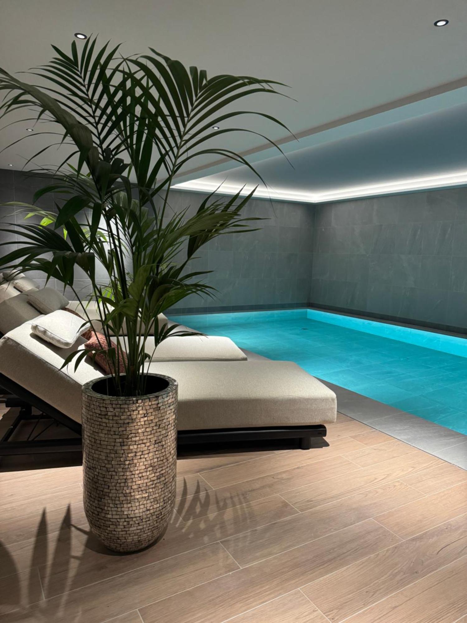 Eilandhotel Texel De Cocksdorp  Exterior photo The spa at The Ivy Collection