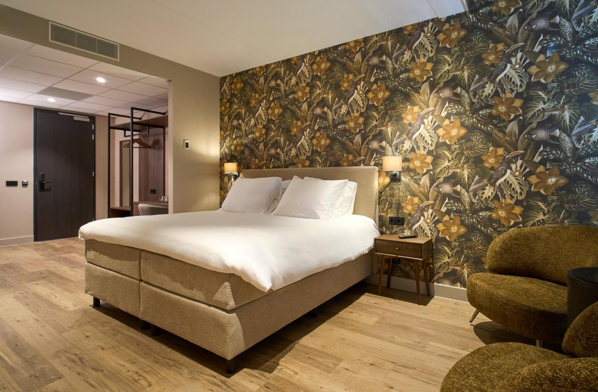 Eilandhotel Texel De Cocksdorp  Exterior photo A room at the hotel